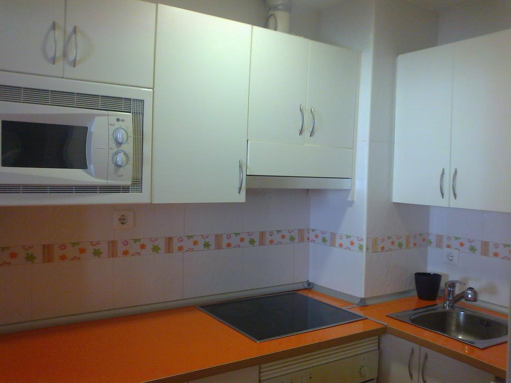 Apartamentos Bahia De Huelin Malaga Exterior photo